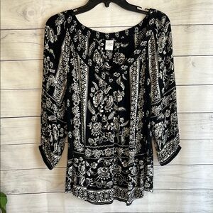 Bila Black and White Floral Blouse